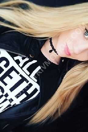 ева, метро Достоевская