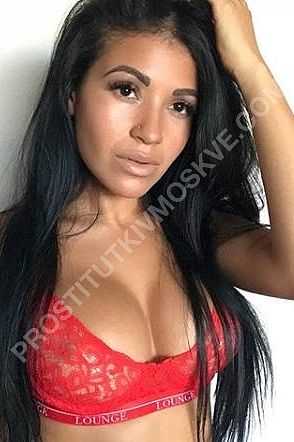 Алина, метро Новогиреево