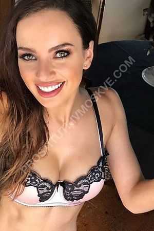 Алина, метро Домодедовская