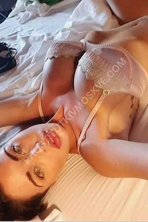 Алина, метро Боровицкая