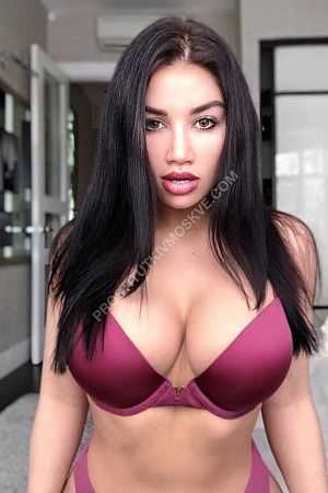 Вика, метро Тверская