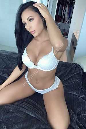 Вика, метро Мичуринский проспект