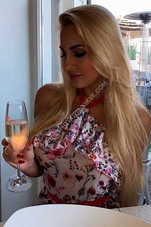 ева, метро Пятницкое шоссе