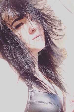 Анжела, метро Дубровка