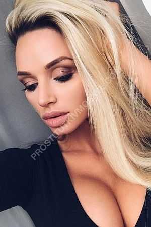 Алина, метро Библиотека имени Ленина