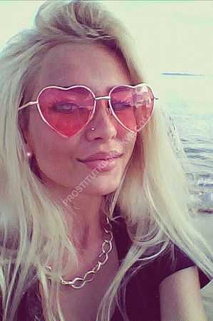 алла, метро Университет