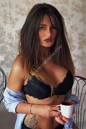 кристина, метро Крылатское