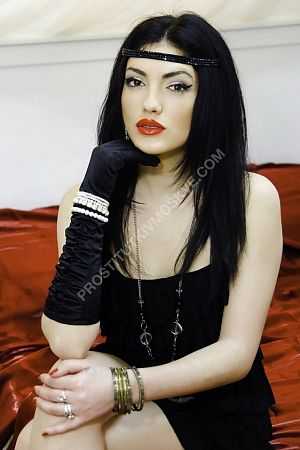 Юля, метро Борисово