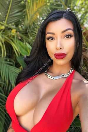 Евгения, метро Озёрная