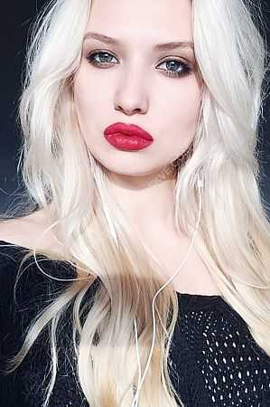 Инна, метро Улица Горчакова