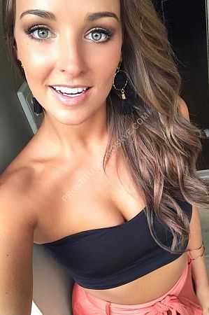 Таня, метро Стрешнево