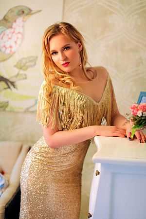 Катя, метро Шаболовская