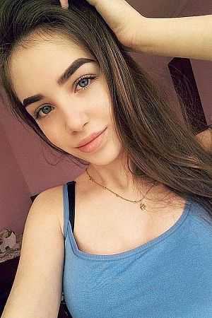 Яна, метро Белокаменная