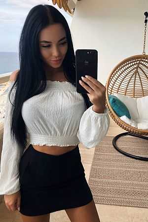 Лариса, метро Нахимовский проспект