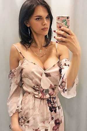 лиля, метро Кропоткинская