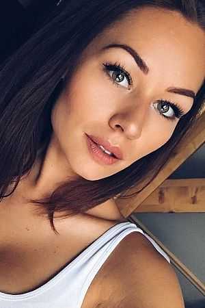 Александра, метро Севастопольская