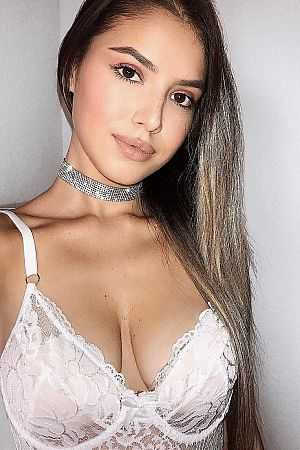 Рита, метро Александровский сад