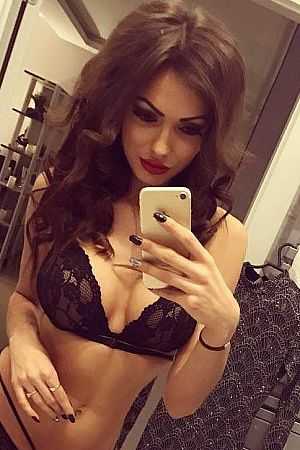 Наталья, метро Улица 1905 года