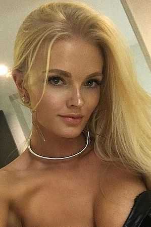 Оленька, метро Коньково