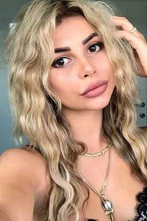 Юлия, метро Новокосино