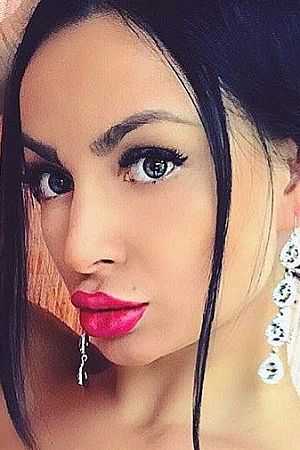 Яна, метро Саларьево