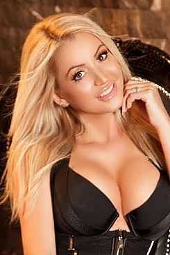 Эляна, метро Профсоюзная