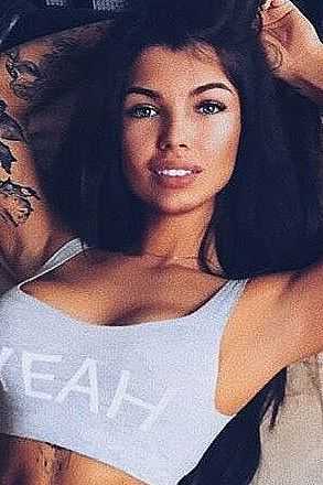 Вера, метро Парк культуры