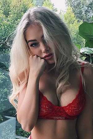 Оленька, метро Рязанский проспект