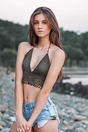 света, метро Румянцево