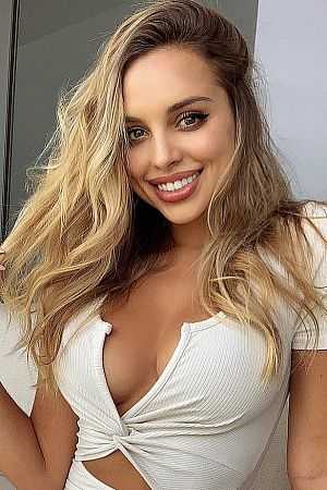 Алиса, метро Бульвар Дмитрия Донского