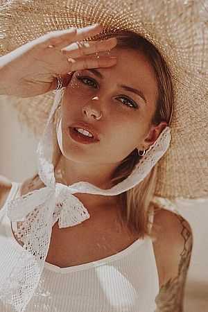 Алиса, метро Перово