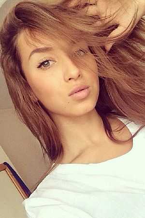 лиля, метро Славянский бульвар