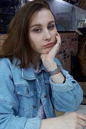 лиля, метро Лужники