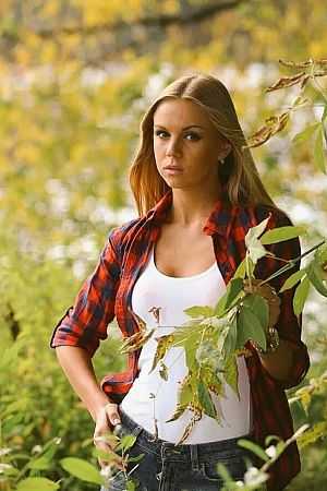 Алла, метро Арбатская