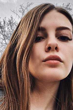 Лариса, метро Авиамоторная