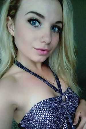 Кристина, метро Цветной бульвар