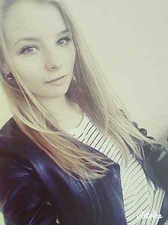 лиля, метро Лесопарковая