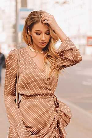 Алла, метро Водный стадион