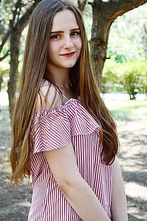 Алла, метро Краснопресненская