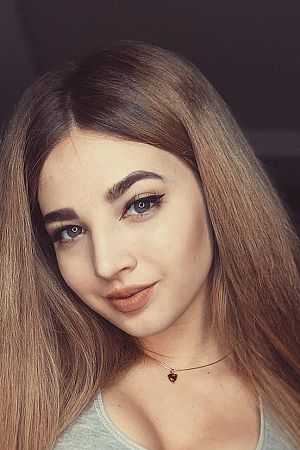 Ника, метро Третьяковская