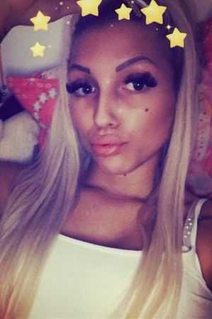 Юля, метро Боровицкая