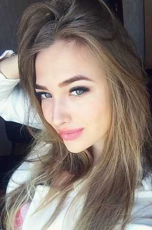 Юля, метро Красносельская