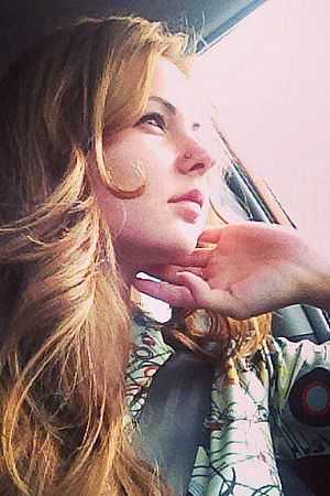 Ника, метро Варшавская