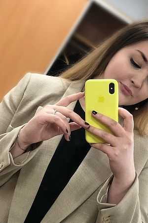 Алиса, метро Цветной бульвар