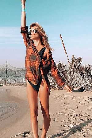 Лариса, метро Парк Победы