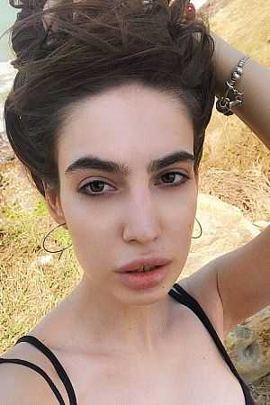 Лариса, метро Красногвардейская