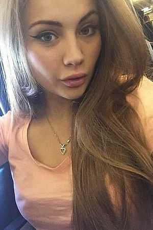 Юля, метро Проспект Вернадского