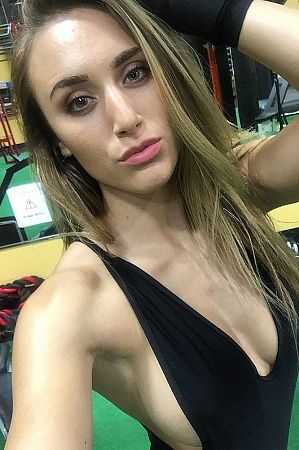 Стеша, метро Балтийская