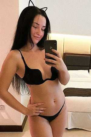 Кира, метро Петровский парк