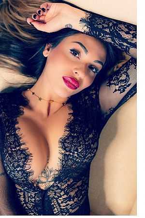 Алла, метро Бульвар Дмитрия Донского